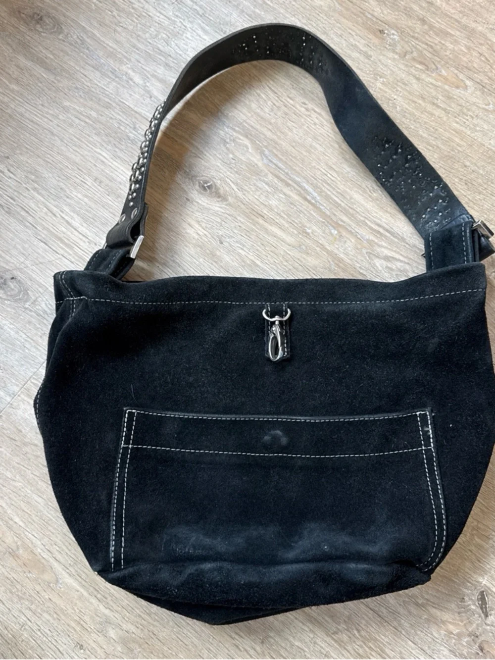 Vintage Tylie Malibu Black Suede Shoulder Bag with Studded Strap - Picture 6 of 8